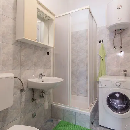Apartment Dejan With Pools *